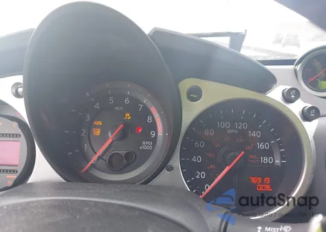 2019 Nissan 370Z Sport Touring z USA, uszkodzony, nr VIN JN1AZ4EH0KM420341